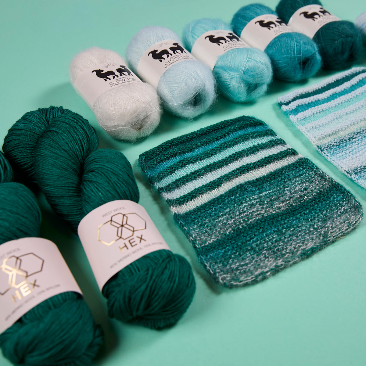 GLOW ALONG 2026 - GLOWING PEACOCK