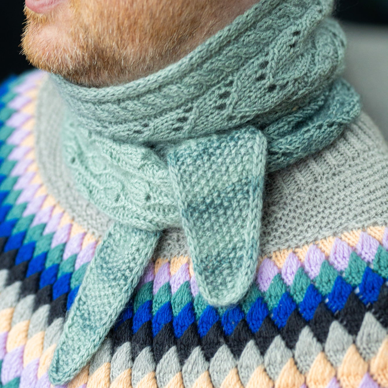 Glowhair Frost Scarflet