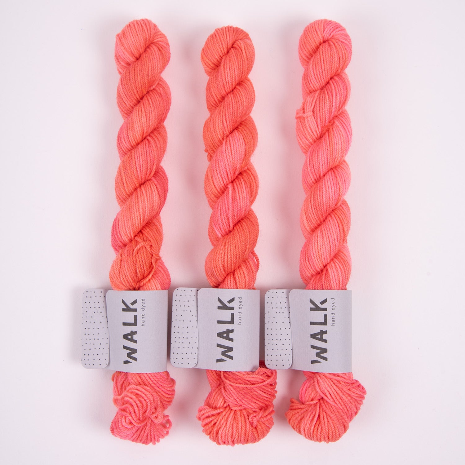 WALK Collection TOUGH SOCK MINI - GOIABA Merino wool Nylon Fingering pink coral Yarn