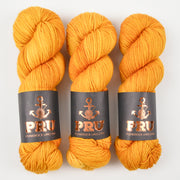 Punk Rock Unicorn SOUL DK - HONIG Merino wool Nylon DK Sock yellow orange Yarn