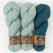 West Wool HOW MYSTERIOUS Merino wool Fingering Quick Kits