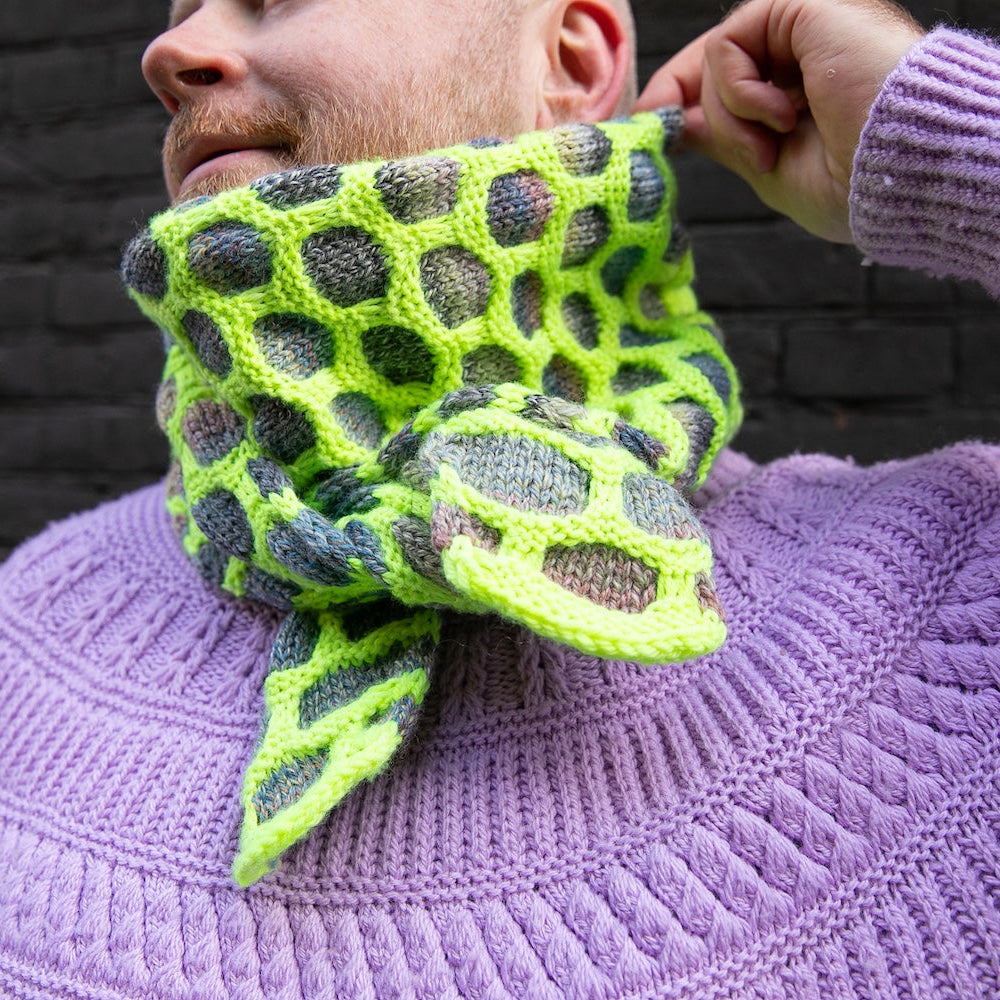 Honeycomb Scarflet