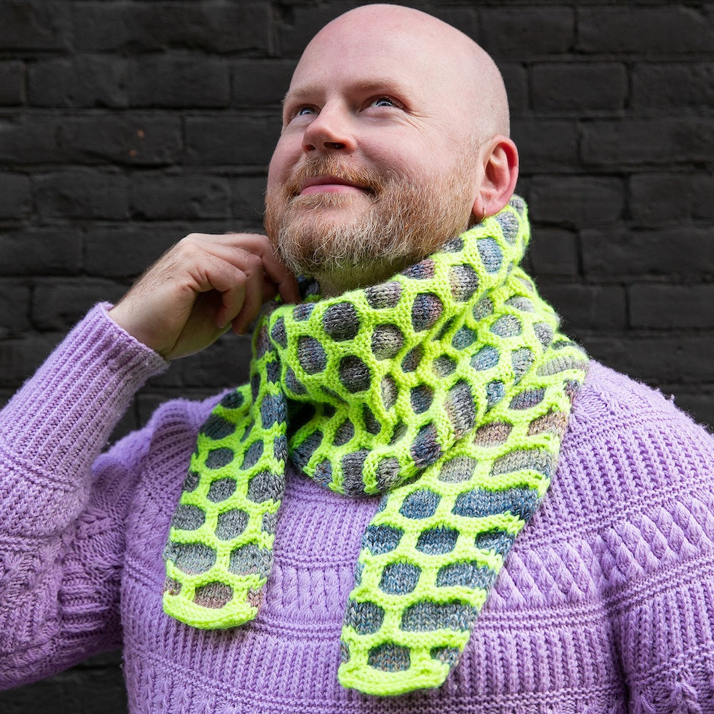 Honeycomb Scarflet