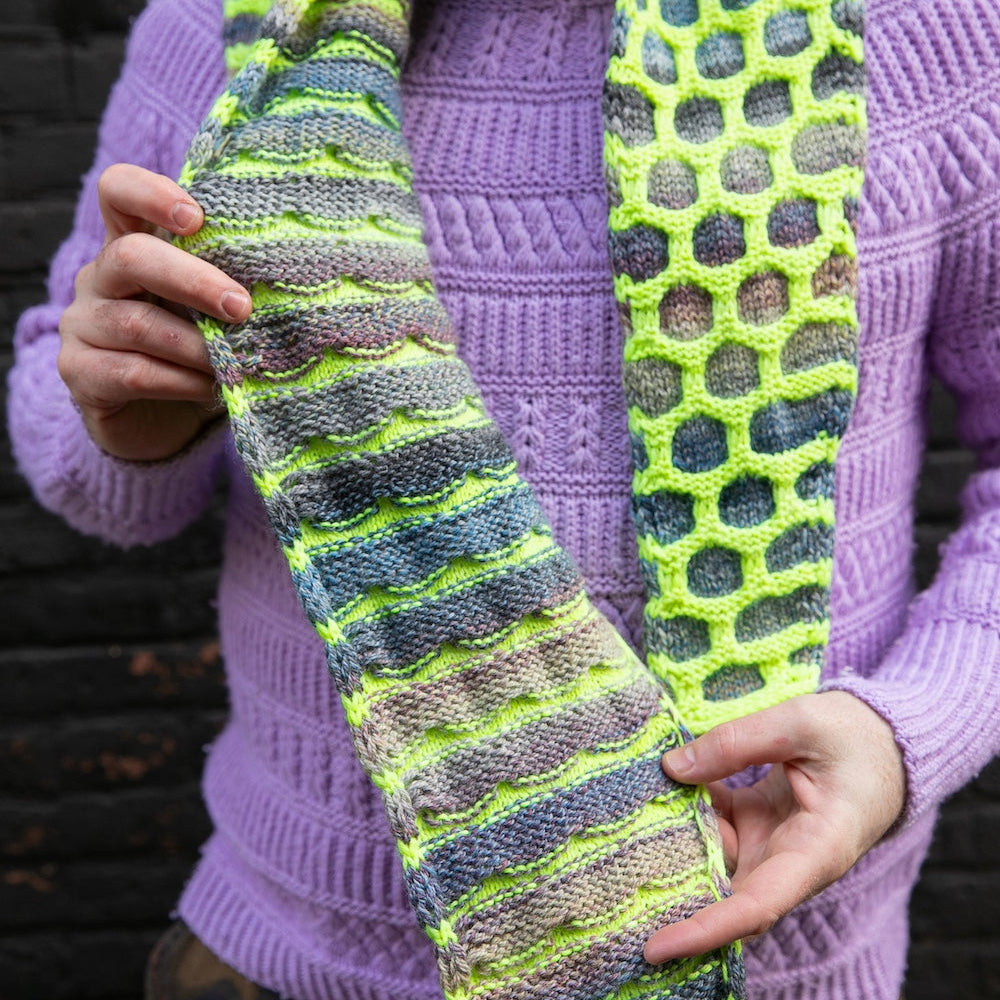 Honeycomb Scarflet