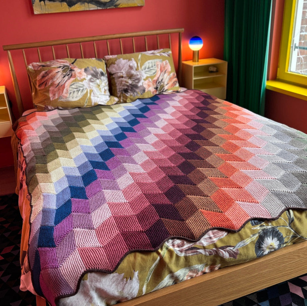 Hvammsvík Blanket