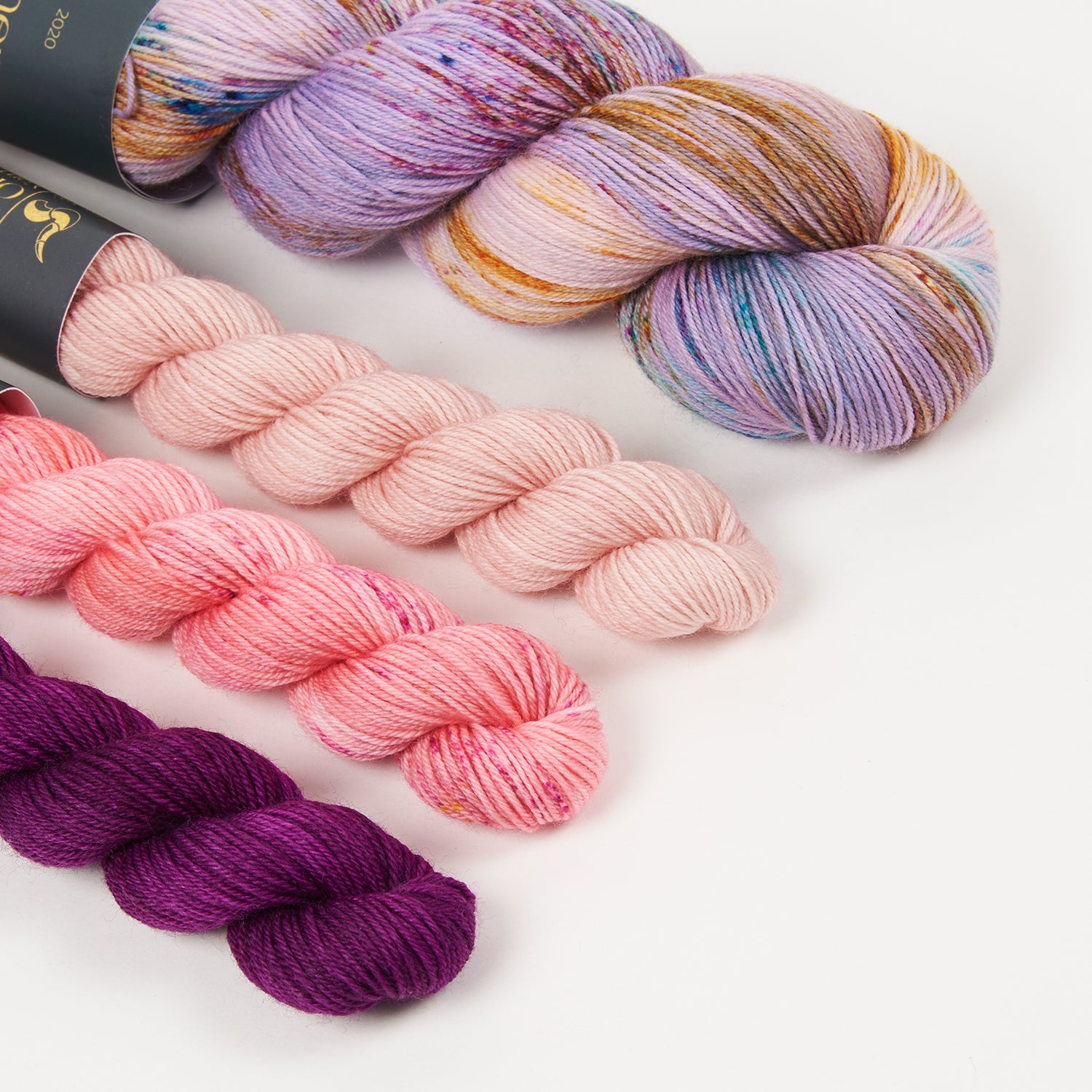 EMBOSSED JACQUARD SOCKS - INSIGHT SPELL