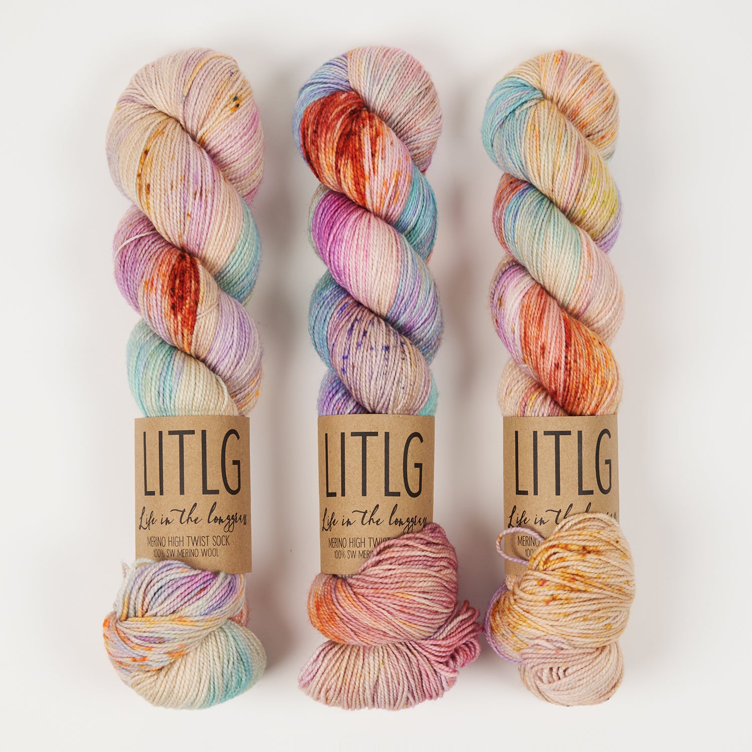 Life in The Long Grass HIGH TWIST SOCK - CORAL REEF Merino wool Fingering multicolour Yarn