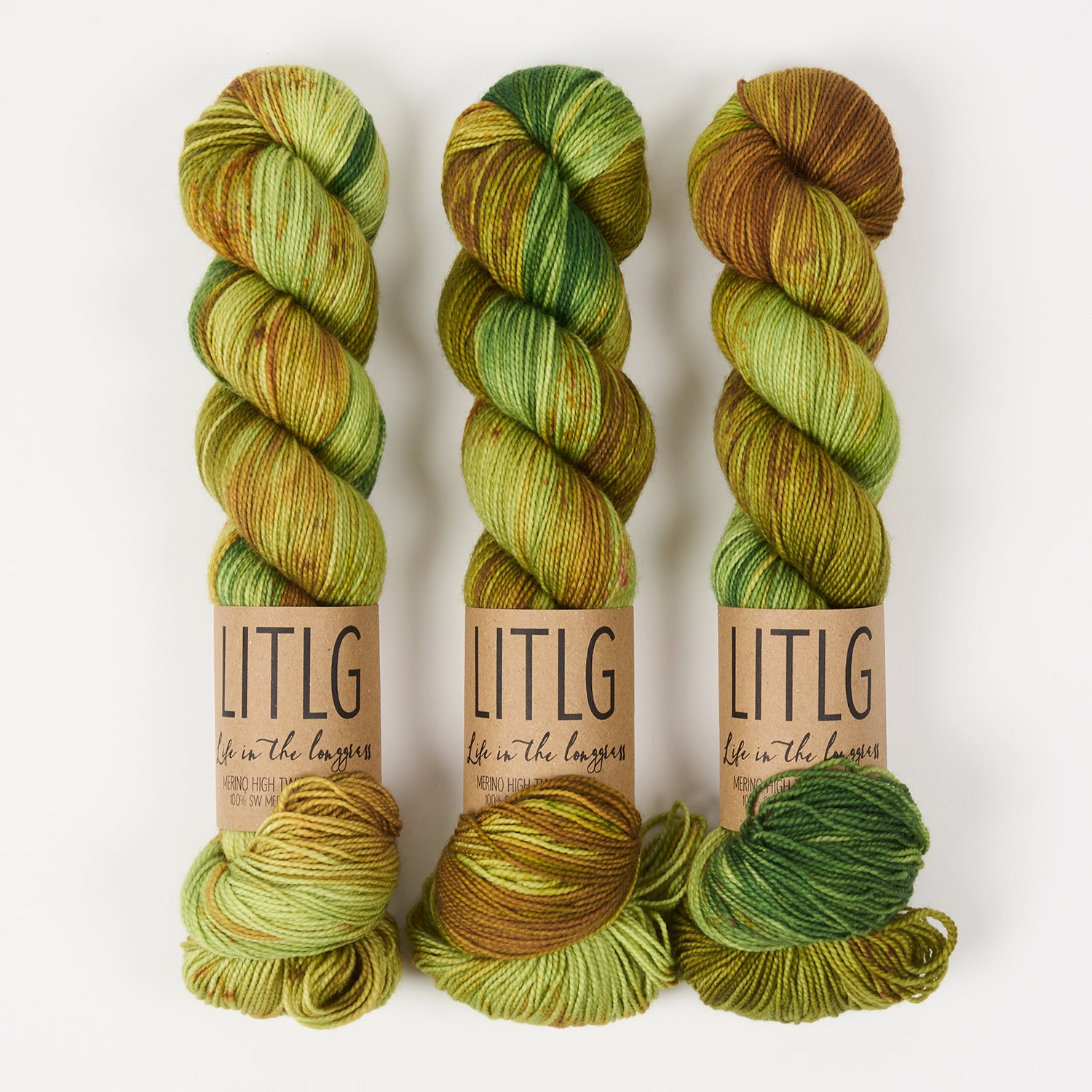 Life in The Long Grass HIGH TWIST SOCK - LICHEN Merino wool Fingering green Yarn