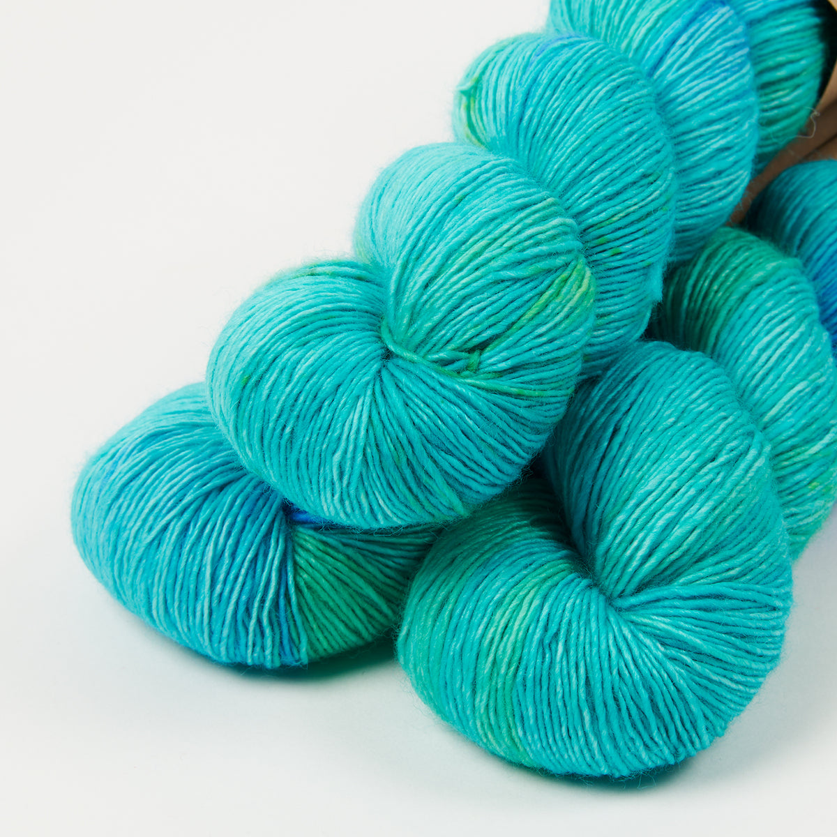 LITLG SINGLES - AURORA