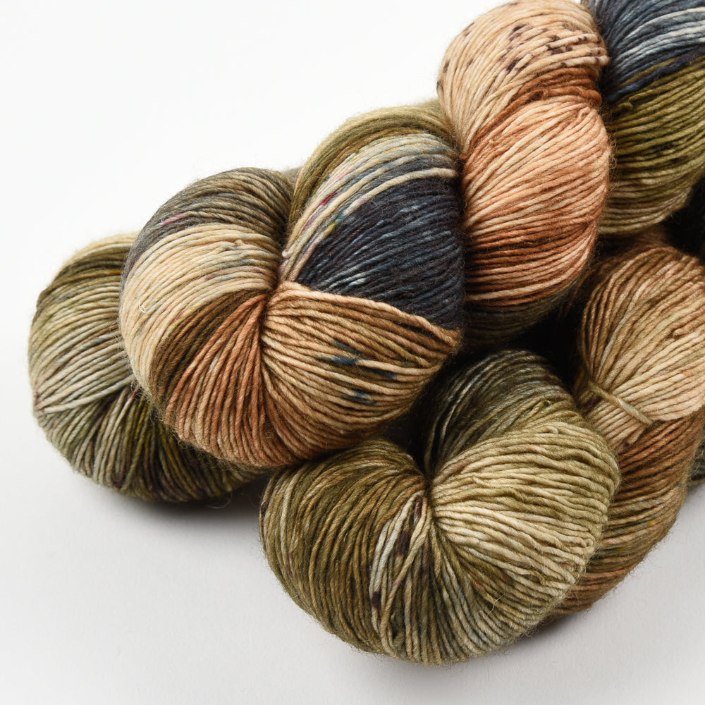 LITLG SINGLES - WINTERVIEW