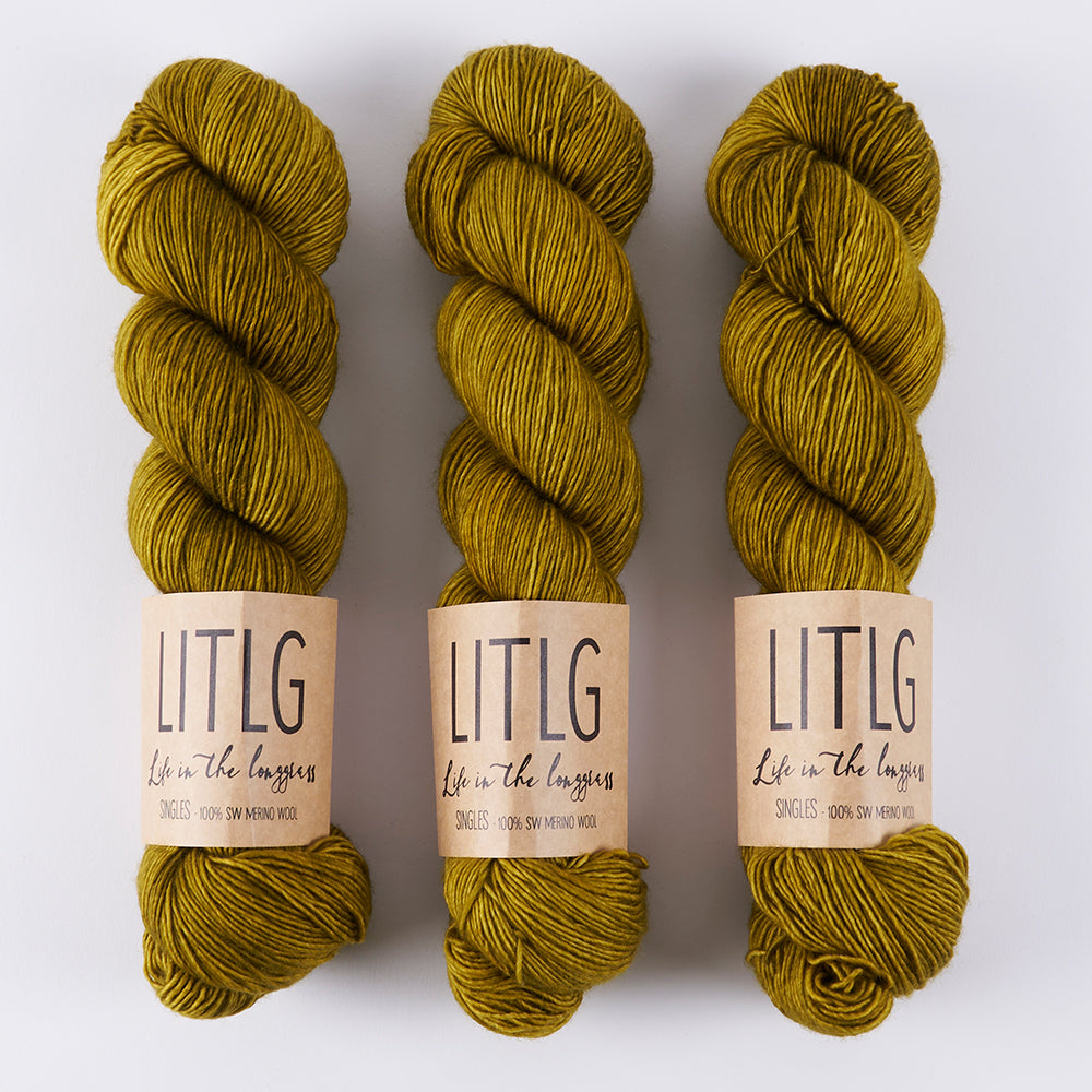Life in The Long Grass LITLG SINGLES - GOLDEN GREEN Merino wool Fingering green Yarn
