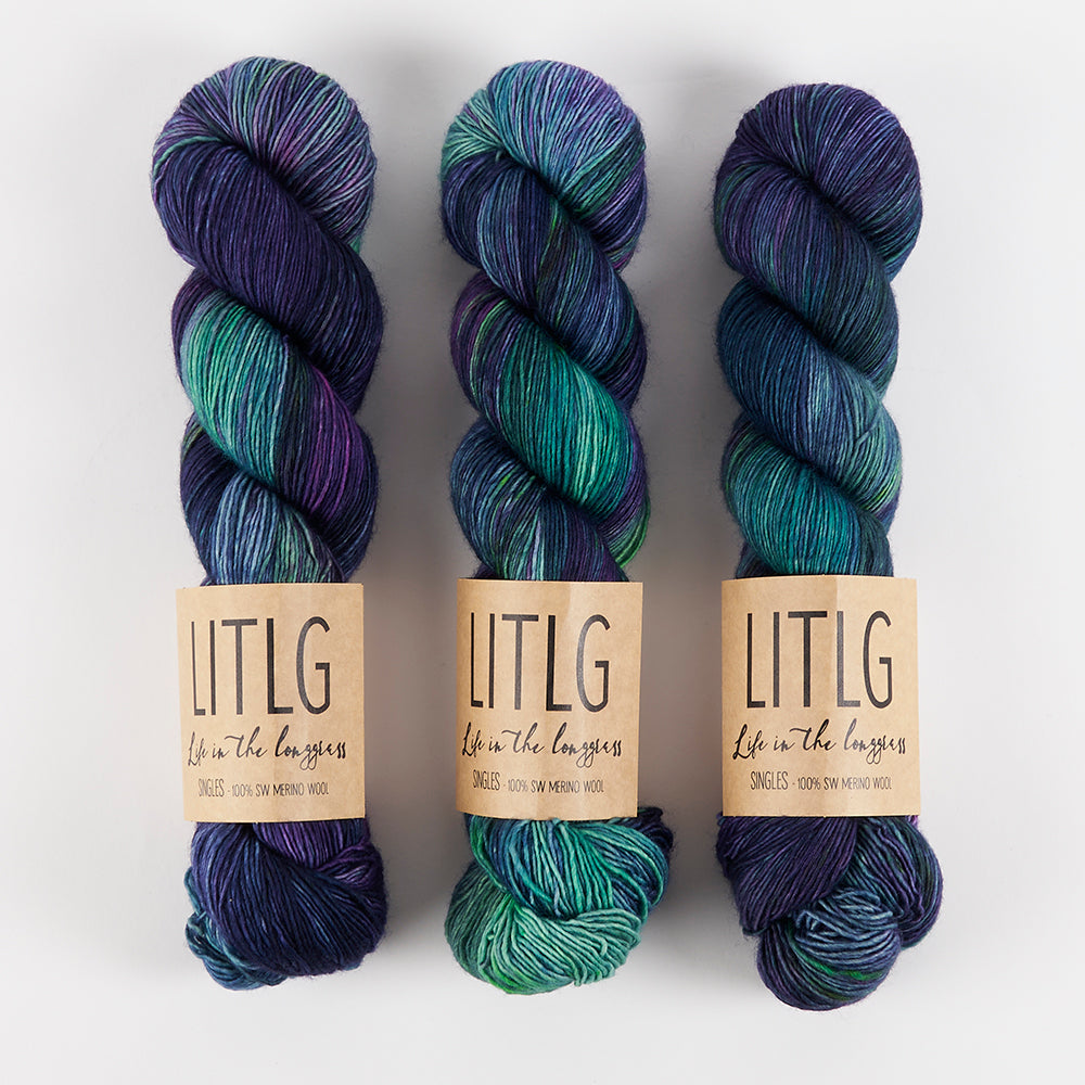 Life in The Long Grass LITLG SINGLES - SHADOWS Merino wool Fingering purple multicolour Yarn