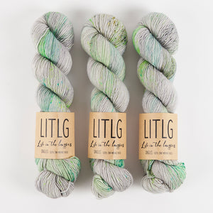 Life in The Long Grass LITLG SINGLES - SPECTRA Merino wool Fingering grey Yarn