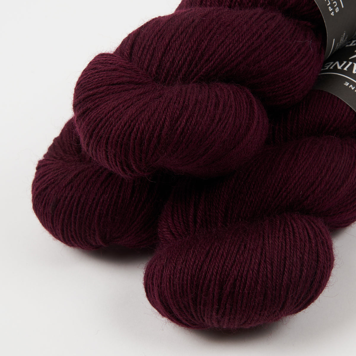LAINE X NOVITA 4PLY - DEEP BURGUNDY