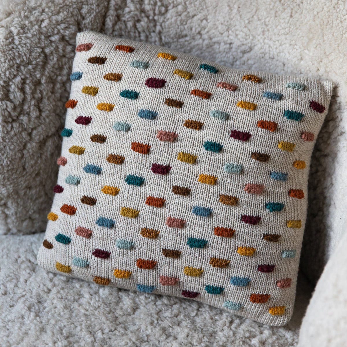 LAINE 52 WEEKS OF SCRAP YARN: PROJECTS FOR CRAFTERS