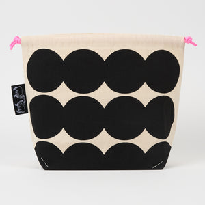DRAWSTRING BAG - CIRCLES BLACK
