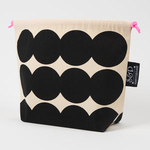 DRAWSTRING BAG - CIRCLES BLACK