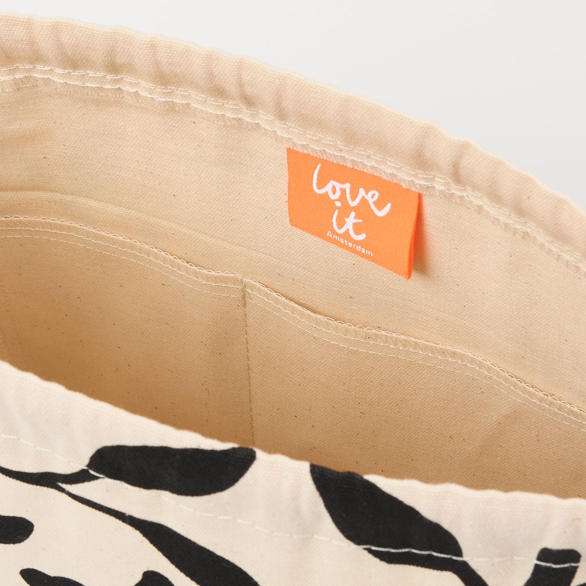 DRAWSTRING BAG - FLOWERS BLACK