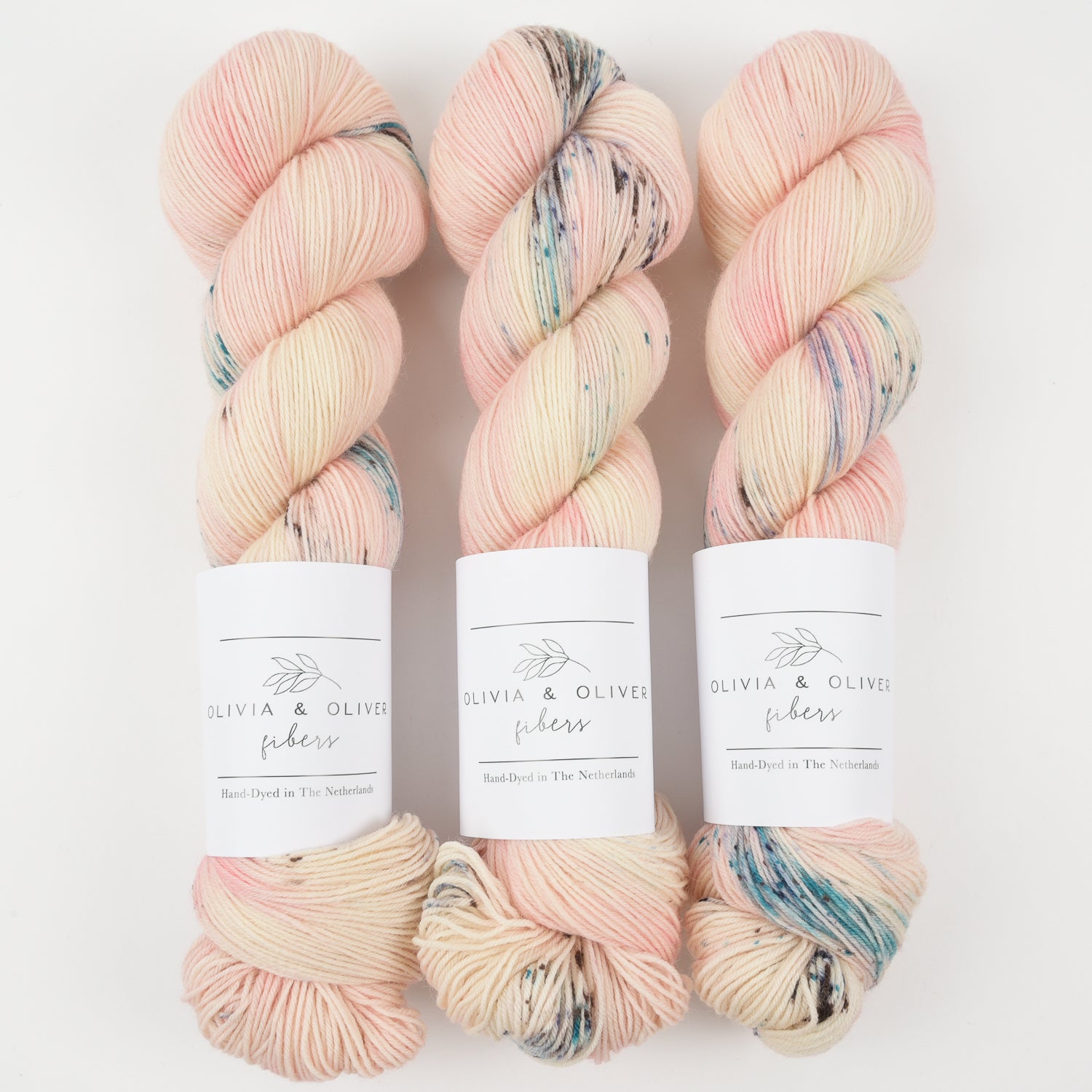 Olivia & Oliver OLIVIA BFL - MARRAKESH BFL Wool Blue Faced Leicester Fingering pink peach Yarn