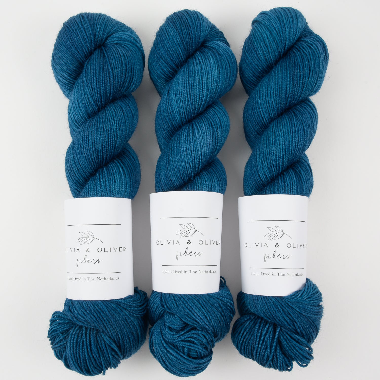 Olivia & Oliver OLIVIA BFL - MAURITIUS BFL Wool Blue Faced Leicester Fingering blue Yarn