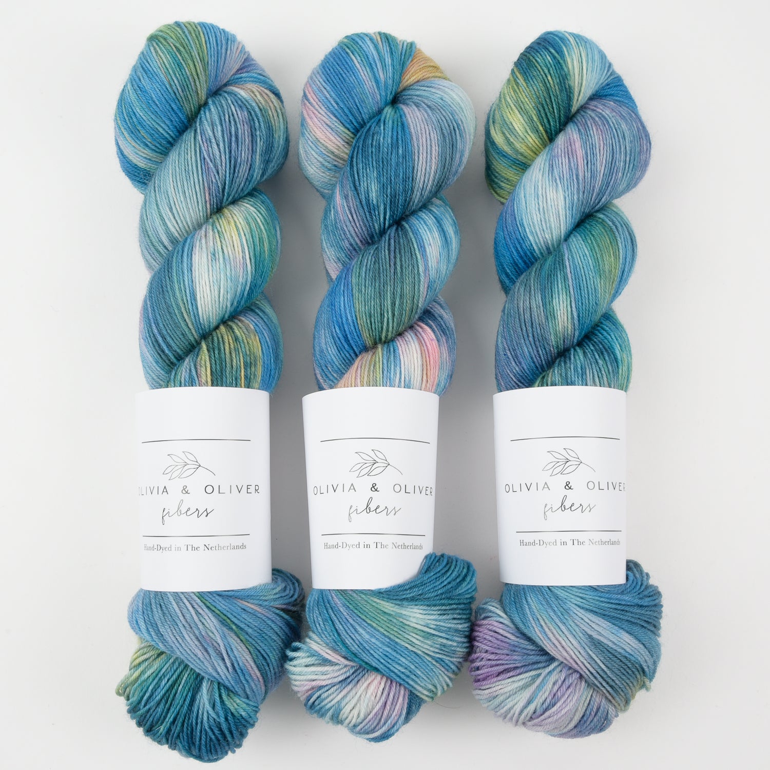 Olivia & Oliver OLIVIA BFL - MELISSANI CAVE BFL Wool Blue Faced Leicester Fingering blue Yarn