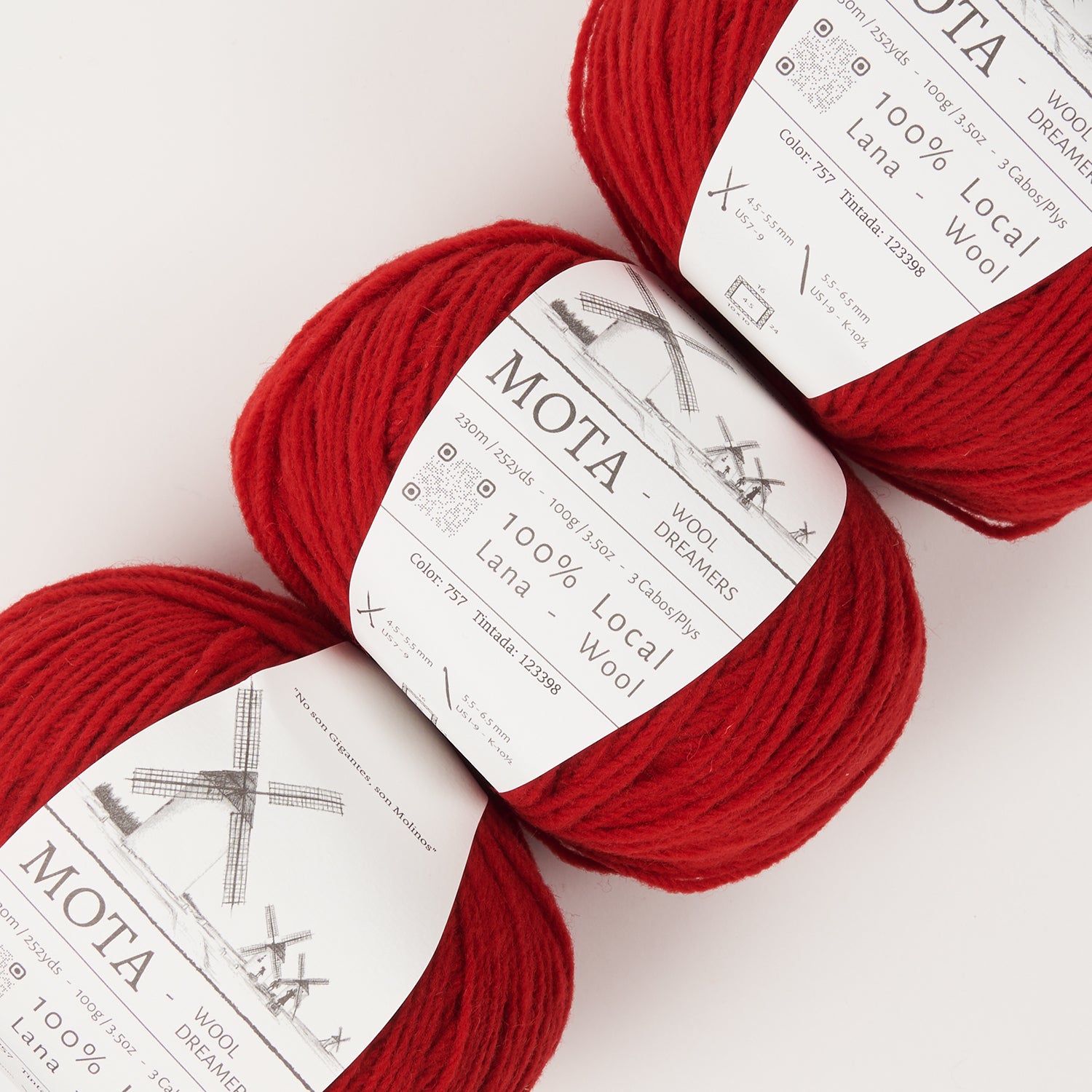 Wool Dreamers MOTA - 757 BRIGHT RED Wool DK red Yarn