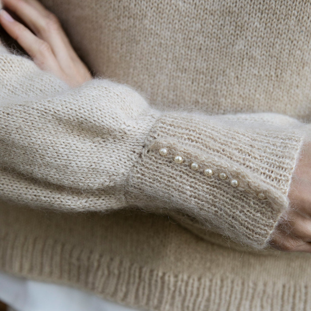 MEMORY LANE: EMBELLISHED KNITS TO CHERISH