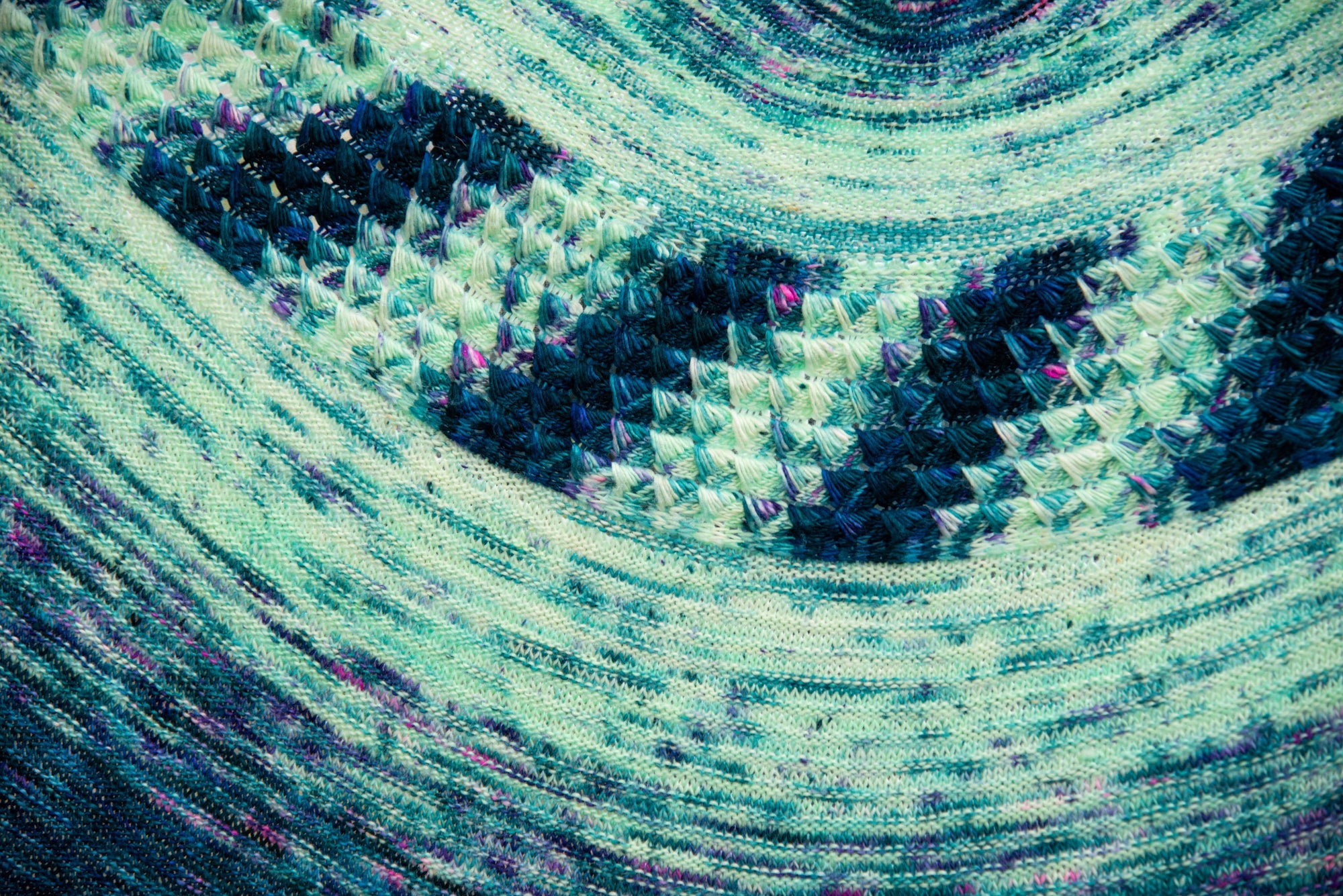 MESMERIZING MERMAID SHAWL PATTERN