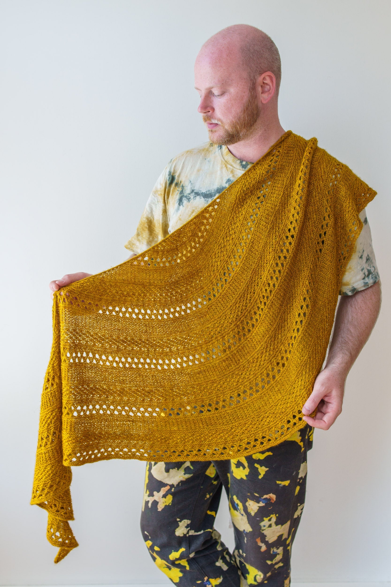 MINGLING DAISIES SHAWL PATTERN