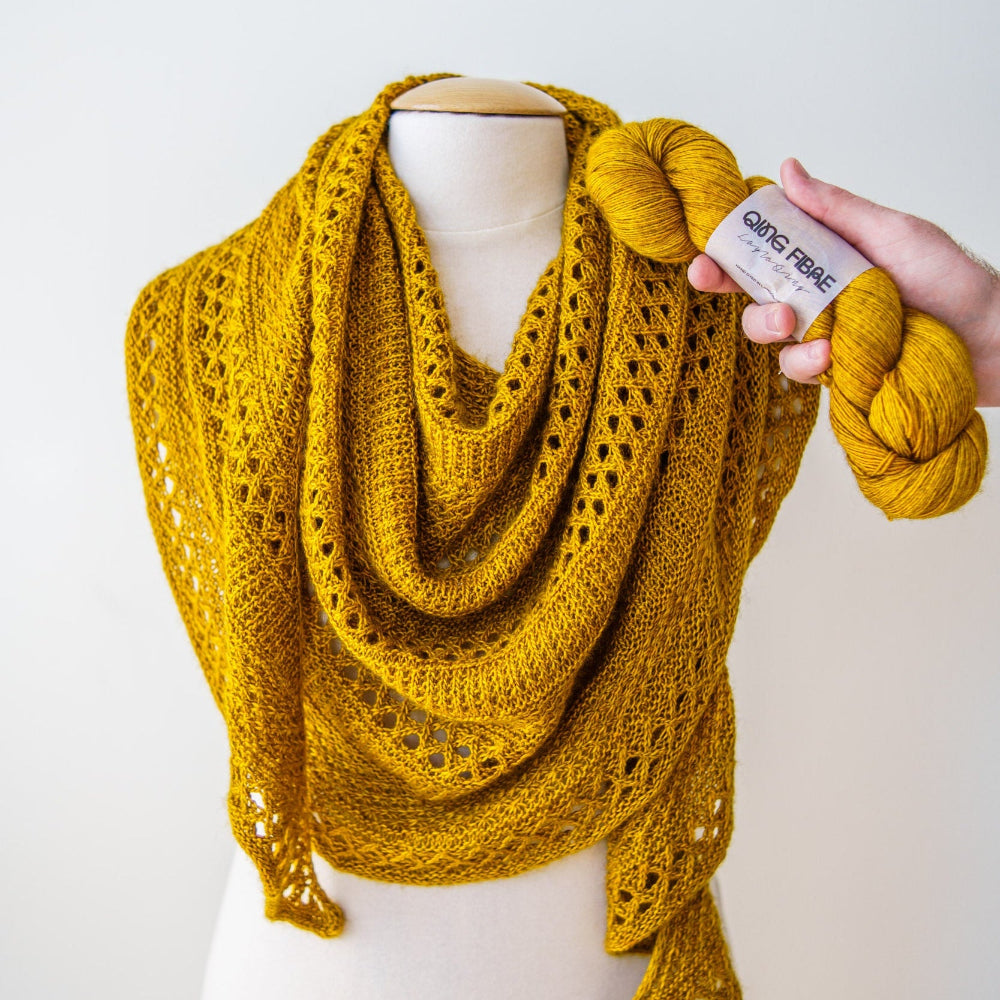 Mingling Daisies Shawl