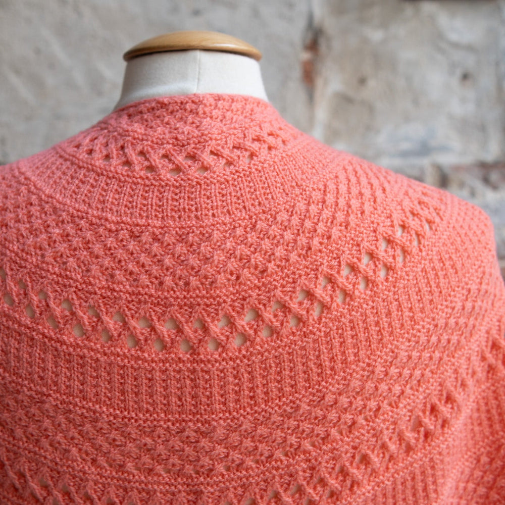 Mingling Daisies Shawl