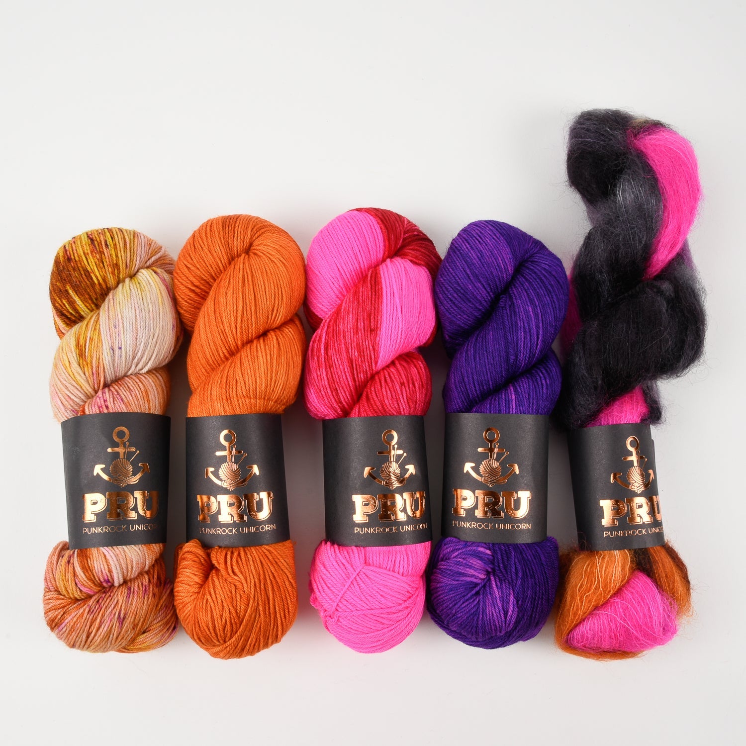 STRIATION VALLEY SHAWL