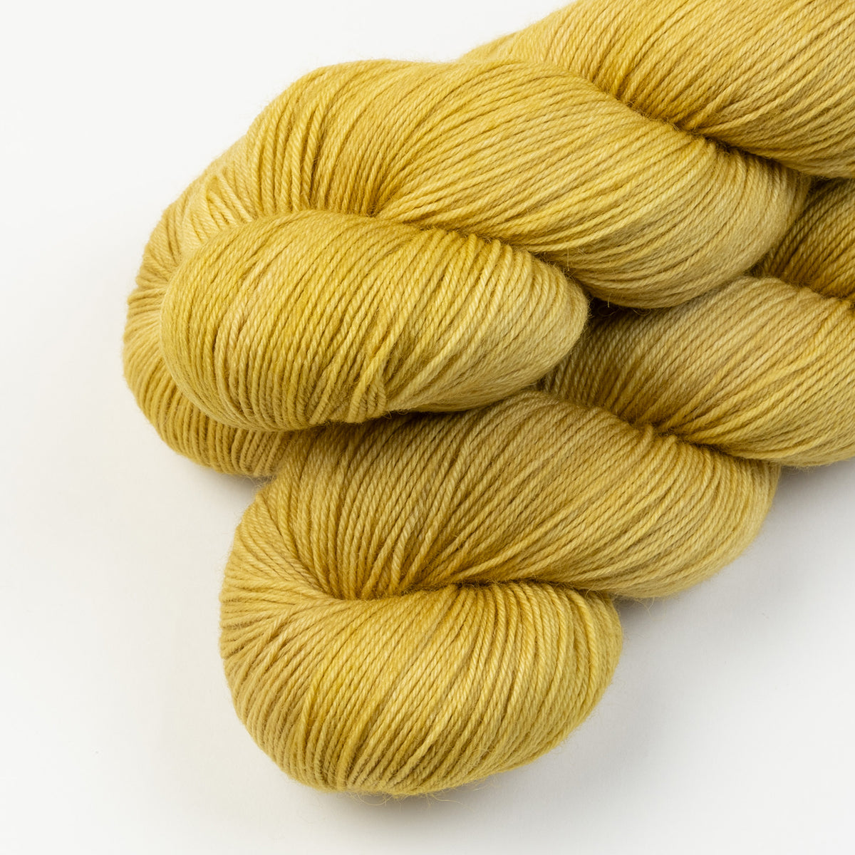 OLIVIA BFL - POACHED PEAR CAKE