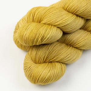 OLIVIA BFL - POACHED PEAR CAKE