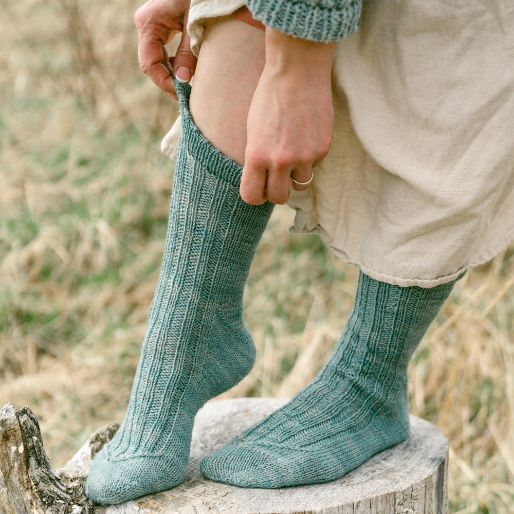 FIELD NOTES: 20 TEXTURED KNITS FOR EVERYDAY BEAUTY by OLGA PUTANO
