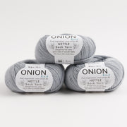 ONION NETTLE SOCK - V1018 LYS GRÅ Merino wool Nettle Fingering grey Yarn