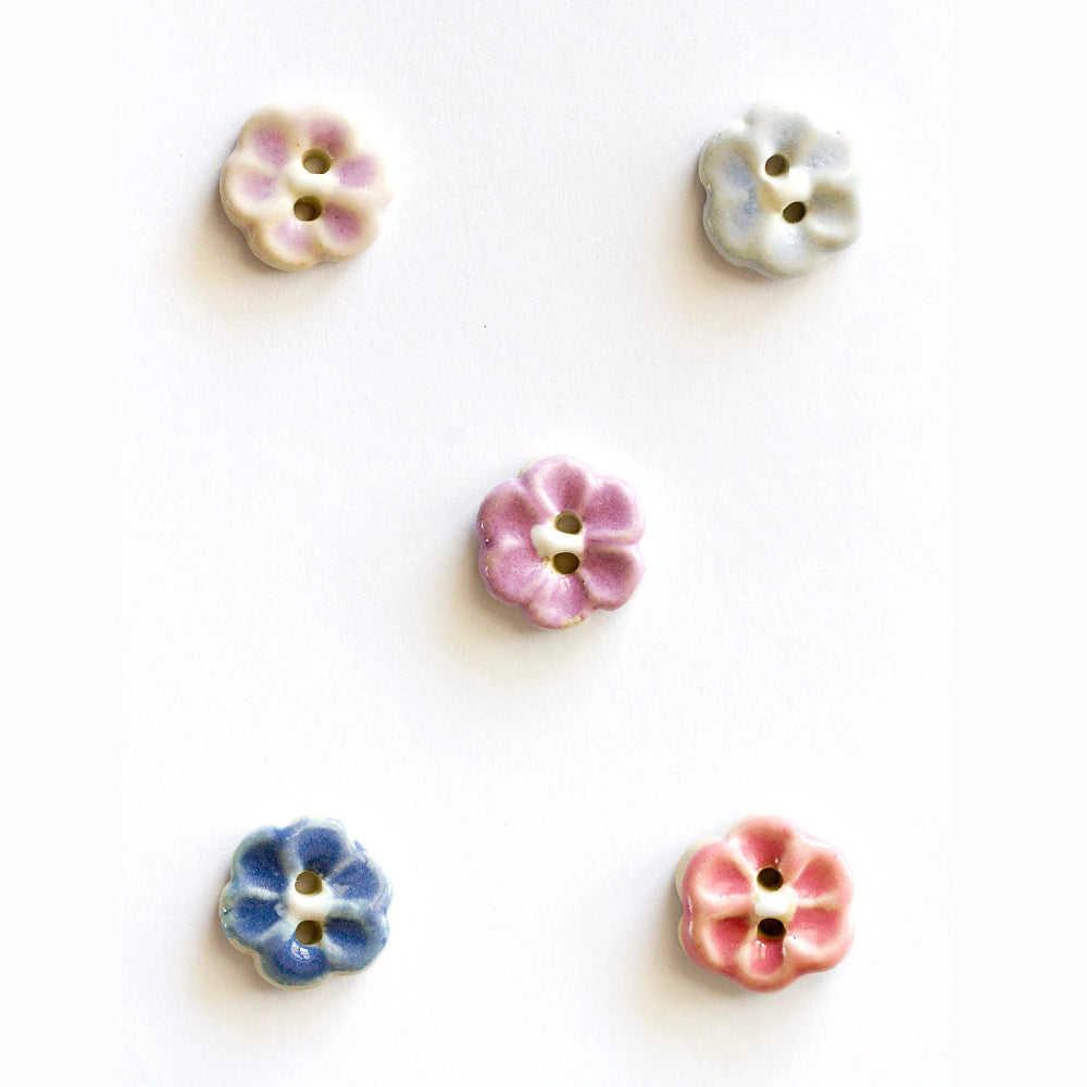 PASTEL FLOWER BUTTONS