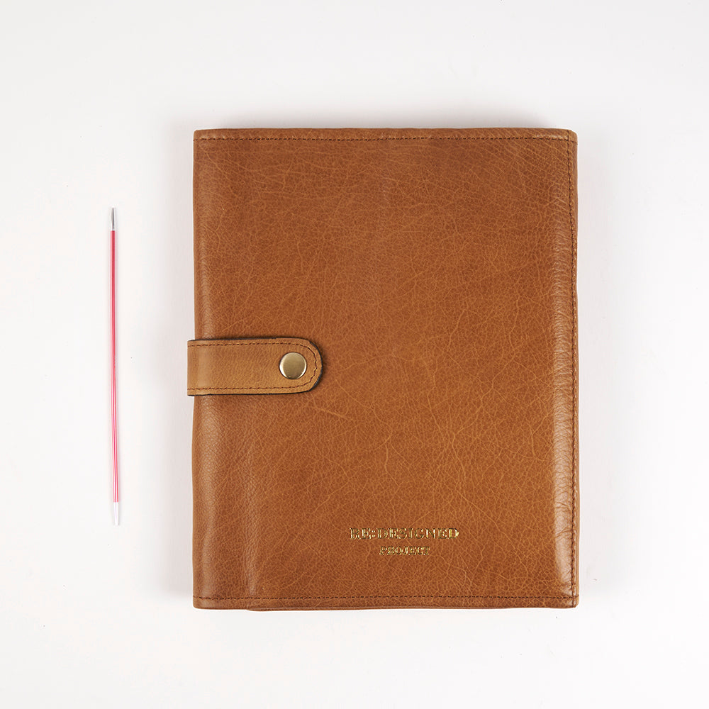 PROJECT 14 - OAK - LARGE NEEDLE CASE