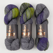 Punk Rock Unicorn SOUL - HAUNTED HOUSE Merino wool Nylon Fingering  Sock grey green Yarn