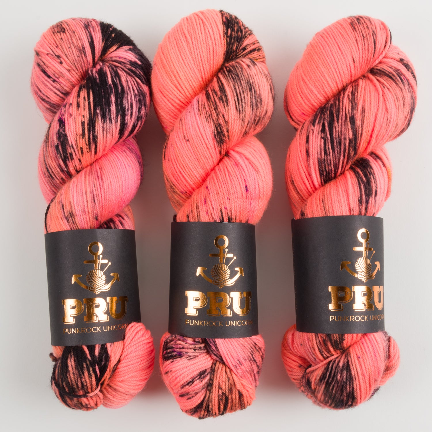 Punk Rock Unicorn SOUL - UTSURI Merino wool Nylon Fingering  Sock coral Yarn