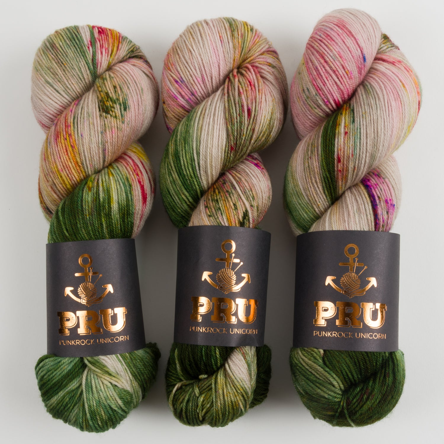 Punk Rock Unicorn SOUL - ZIRKUSWAGEN Merino wool Nylon Fingering  Sock green multicolour Yarn