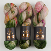 Punk Rock Unicorn SOUL - ZIRKUSWAGEN Merino wool Nylon Fingering  Sock green multicolour Yarn