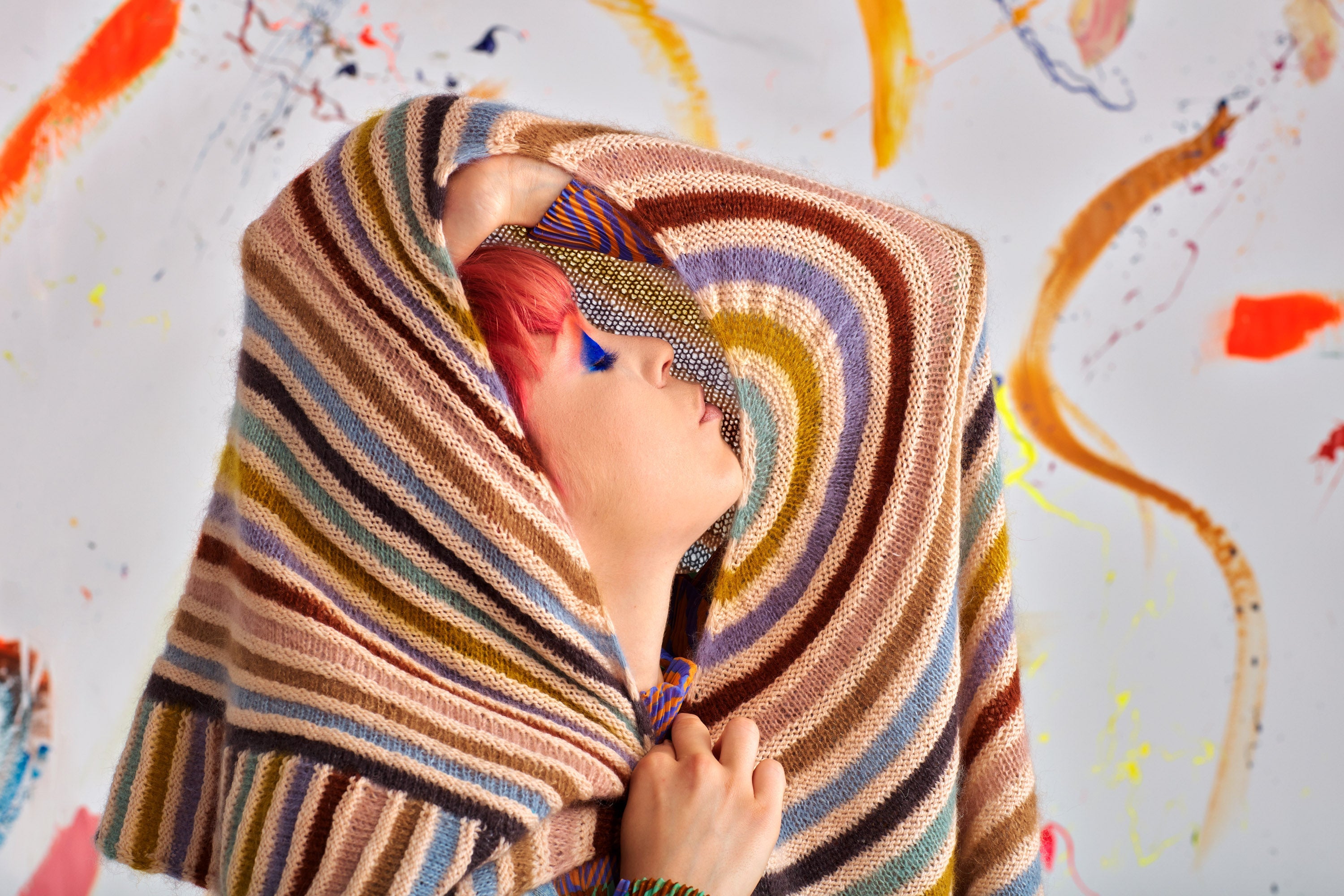 PAINTING RAINBOWS SHAWL PATTERN
