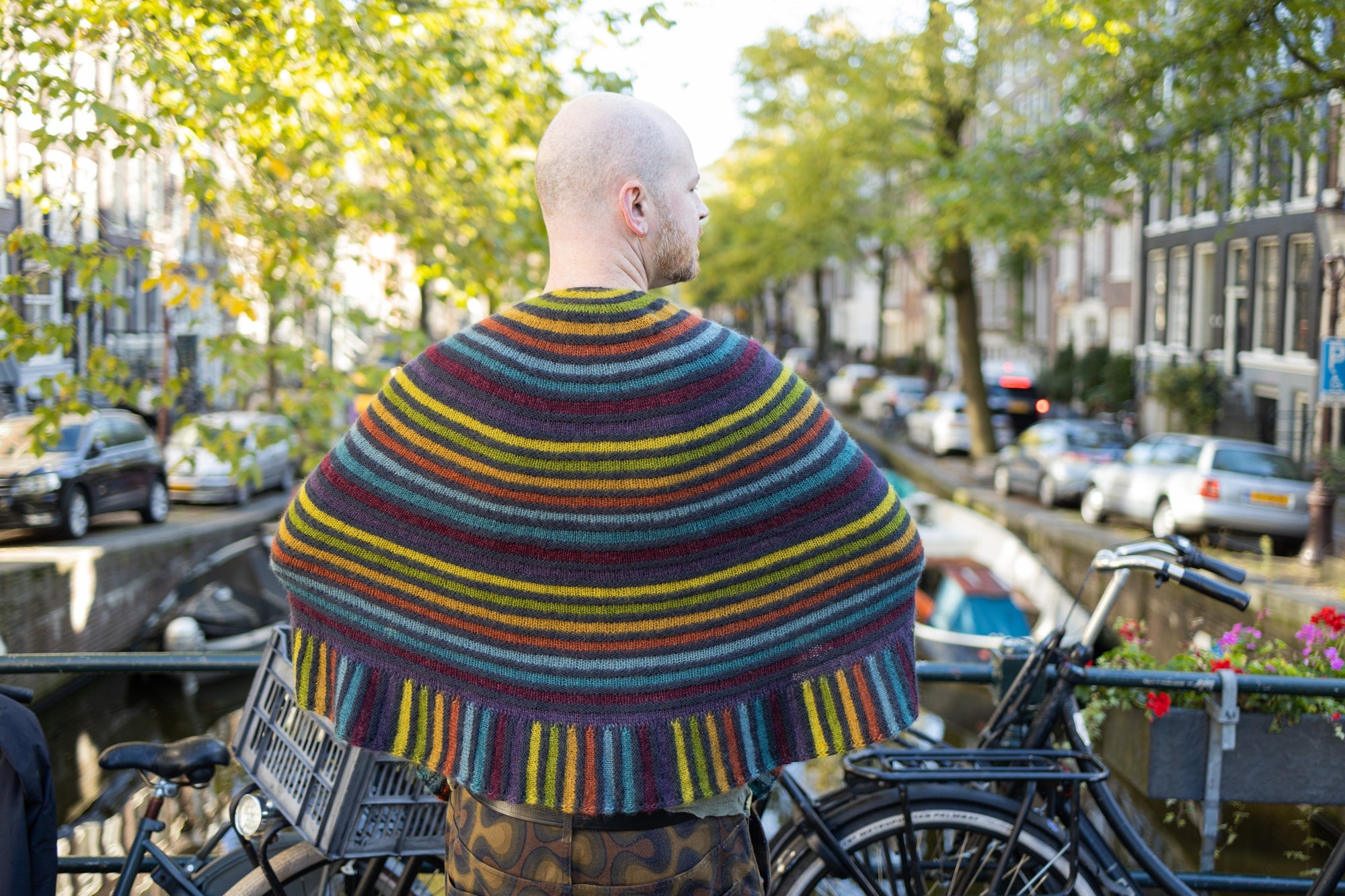 PAINTING RAINBOWS SHAWL PATTERN