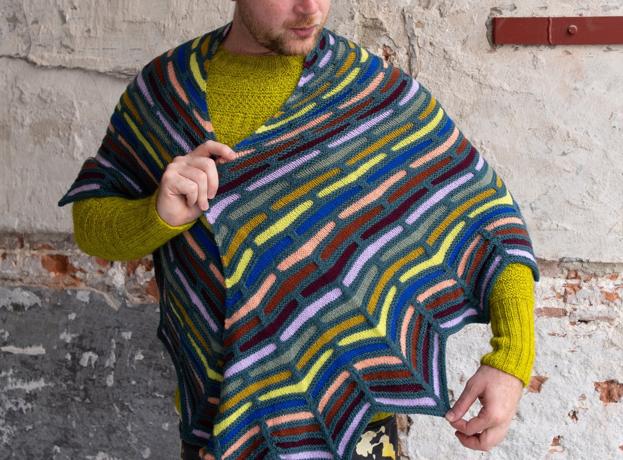 PAINTING BRICKS SHAWL PATTERN