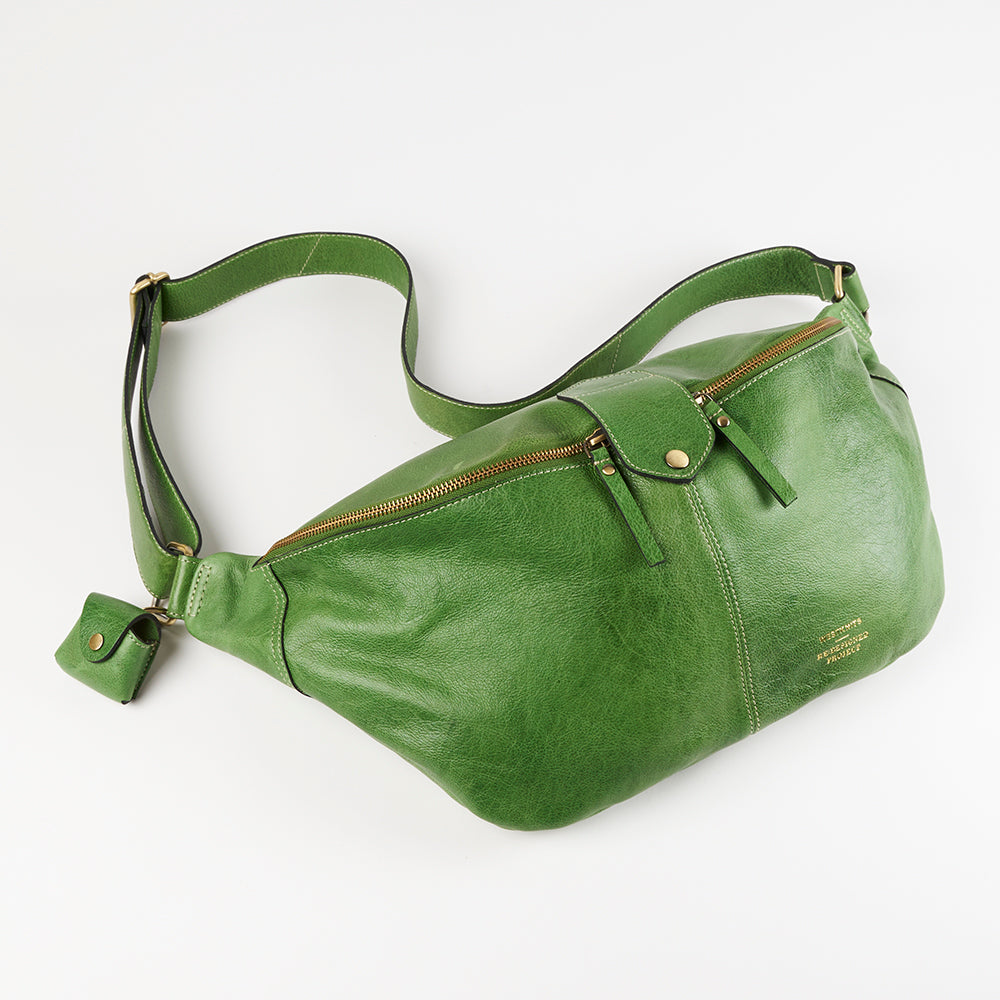 Re:Designed Project 96 — Large Leather Knitting Belt Bag