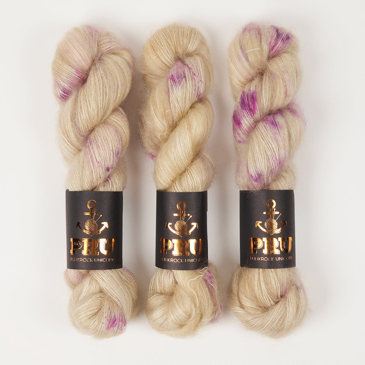 Punk Rock Unicorn MOE - BERRY OATS Kid Mohair Silk Lace beige Yarn