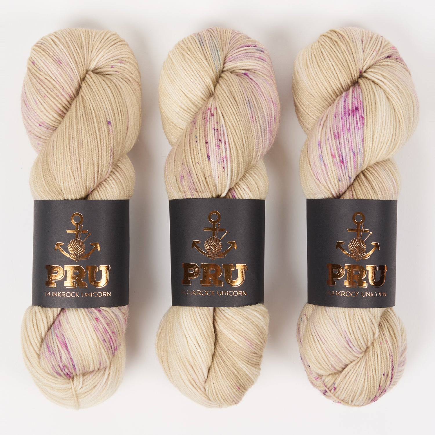 Punk Rock Unicorn SOUL - BERRY OATS Merino wool Nylon Fingering  Sock cream Yarn