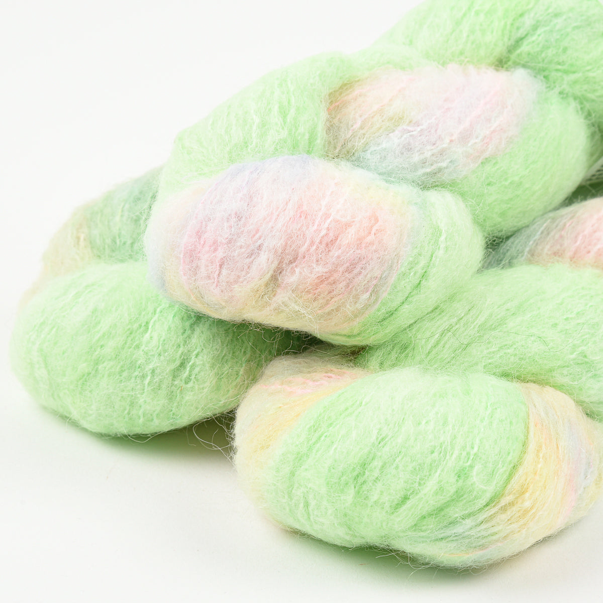 MELTED BABY SURI - PRAYING MANTIS