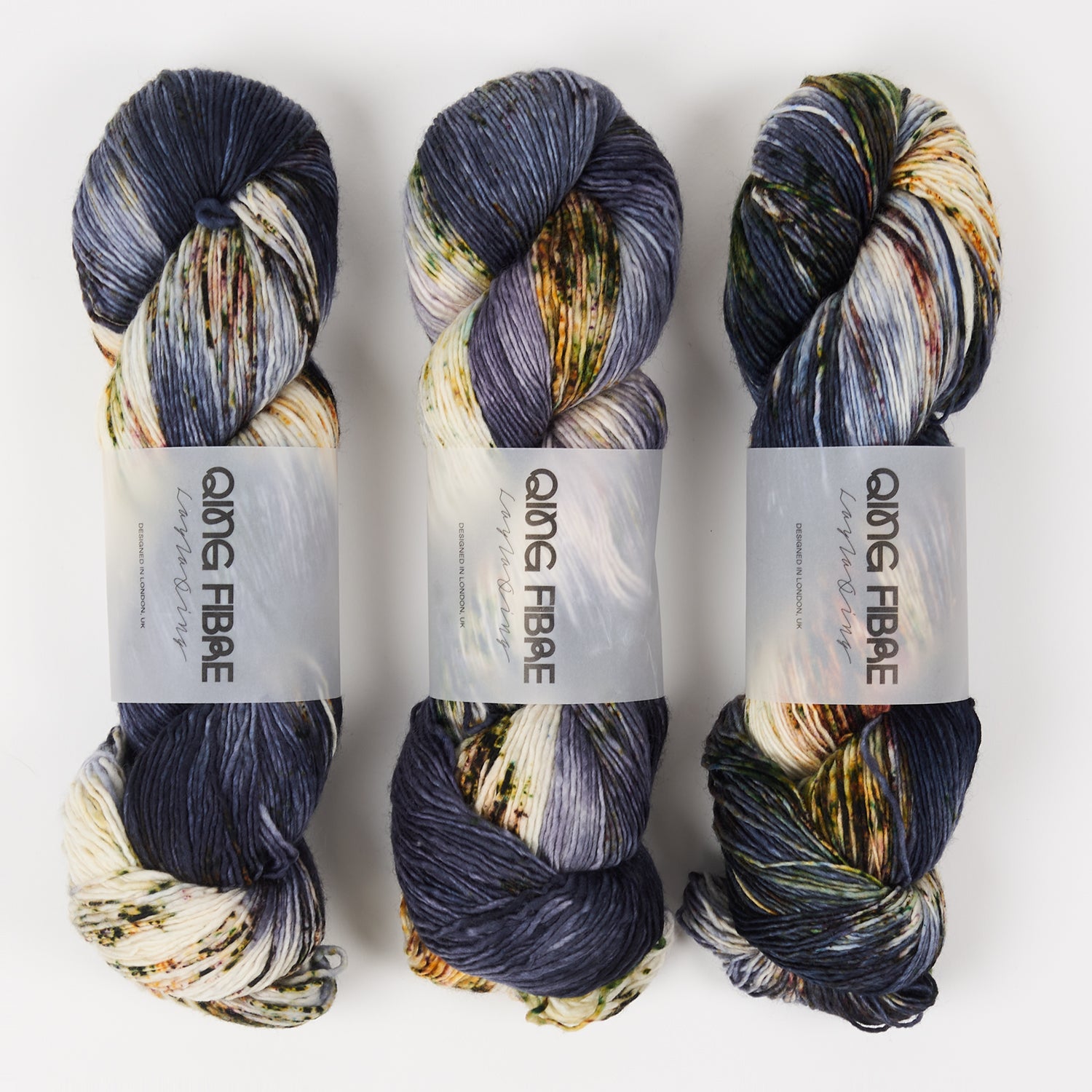Qing Fibre DASHING SASSY - MUSSEL Merino wool Fingering multicolour grey Yarn
